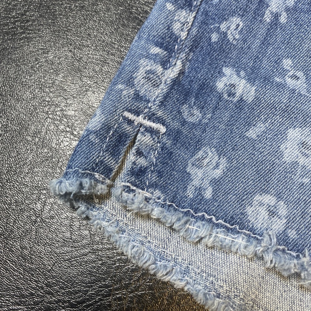 AG Adriano Goldschmied Liberty of London Denim flowers booty shorts SIZE 27 - Picture 4 of 9